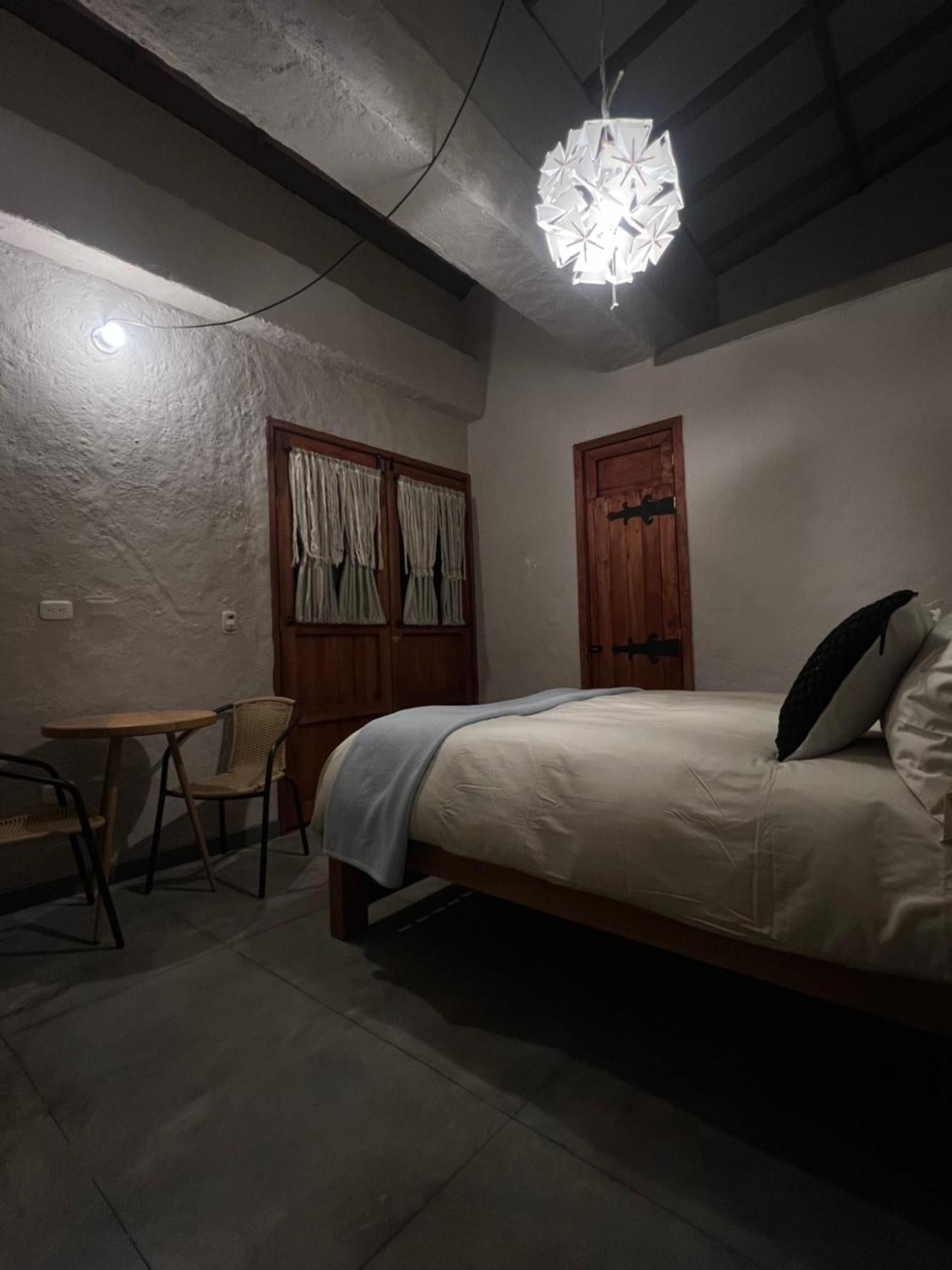 Coffee Tree Boutique Hostel Саленто Экстерьер фото