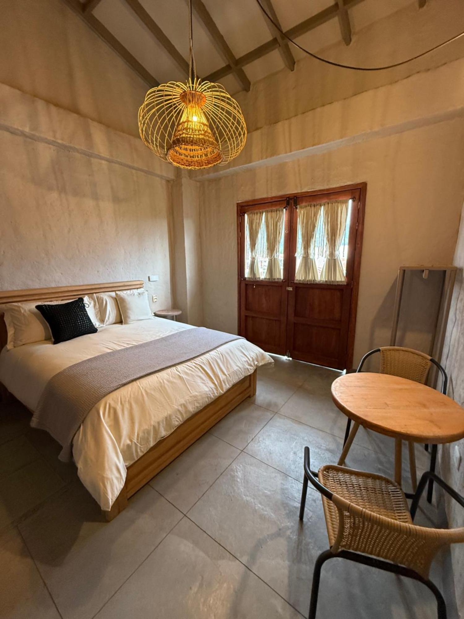 Coffee Tree Boutique Hostel Саленто Экстерьер фото