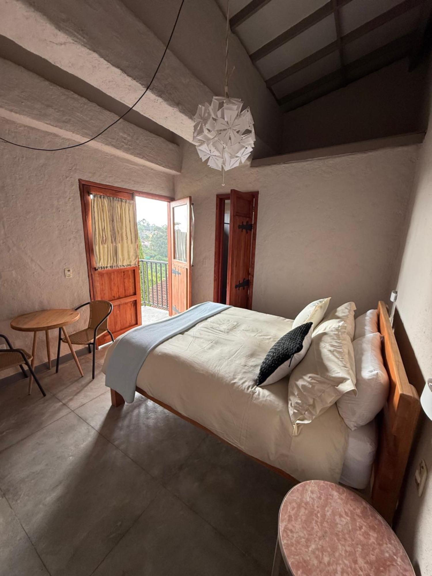 Coffee Tree Boutique Hostel Саленто Экстерьер фото